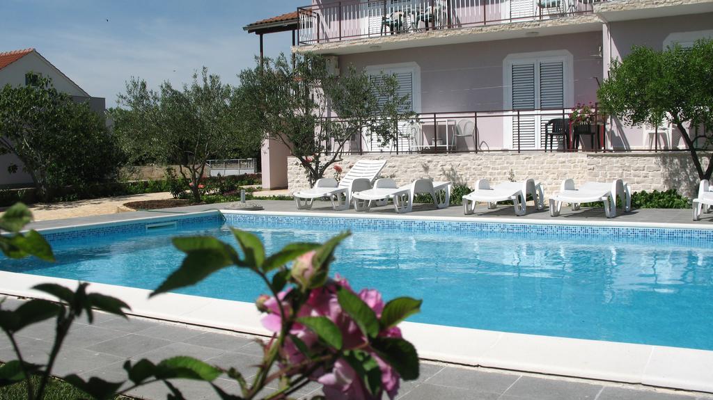 Krkahaus Otel Lozovac Dış mekan fotoğraf